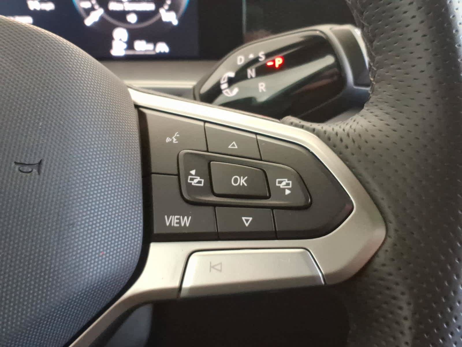 Used 2026 Volkswagen Tiguan SE R-Line AWD/4WD image 14