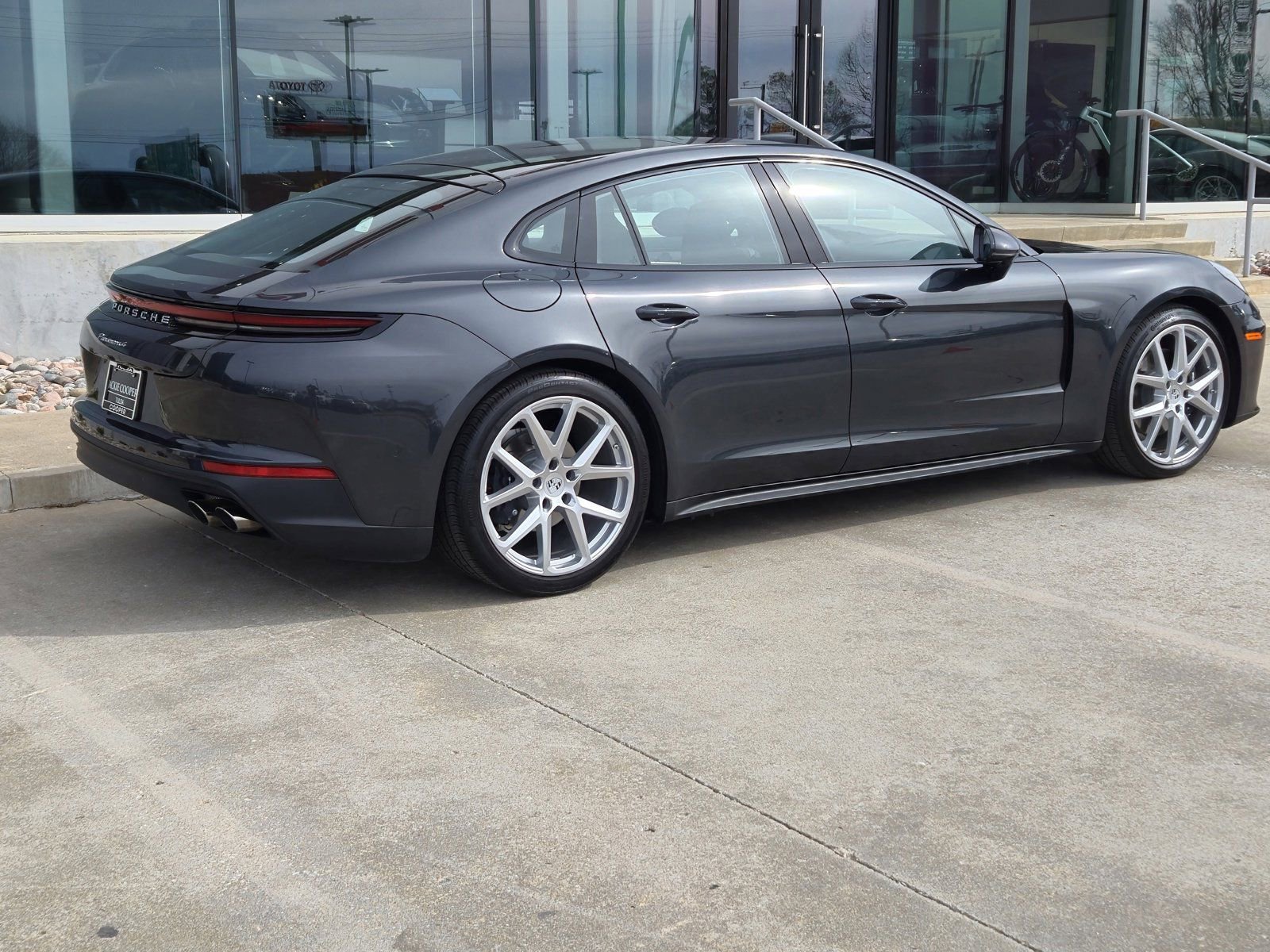 Certified 2024 Porsche Panamera 4 AWD/4WD image 7