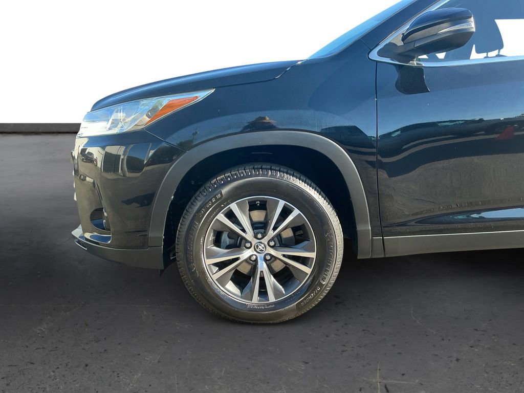 Used 2019 Toyota Highlander LE FWD image 13