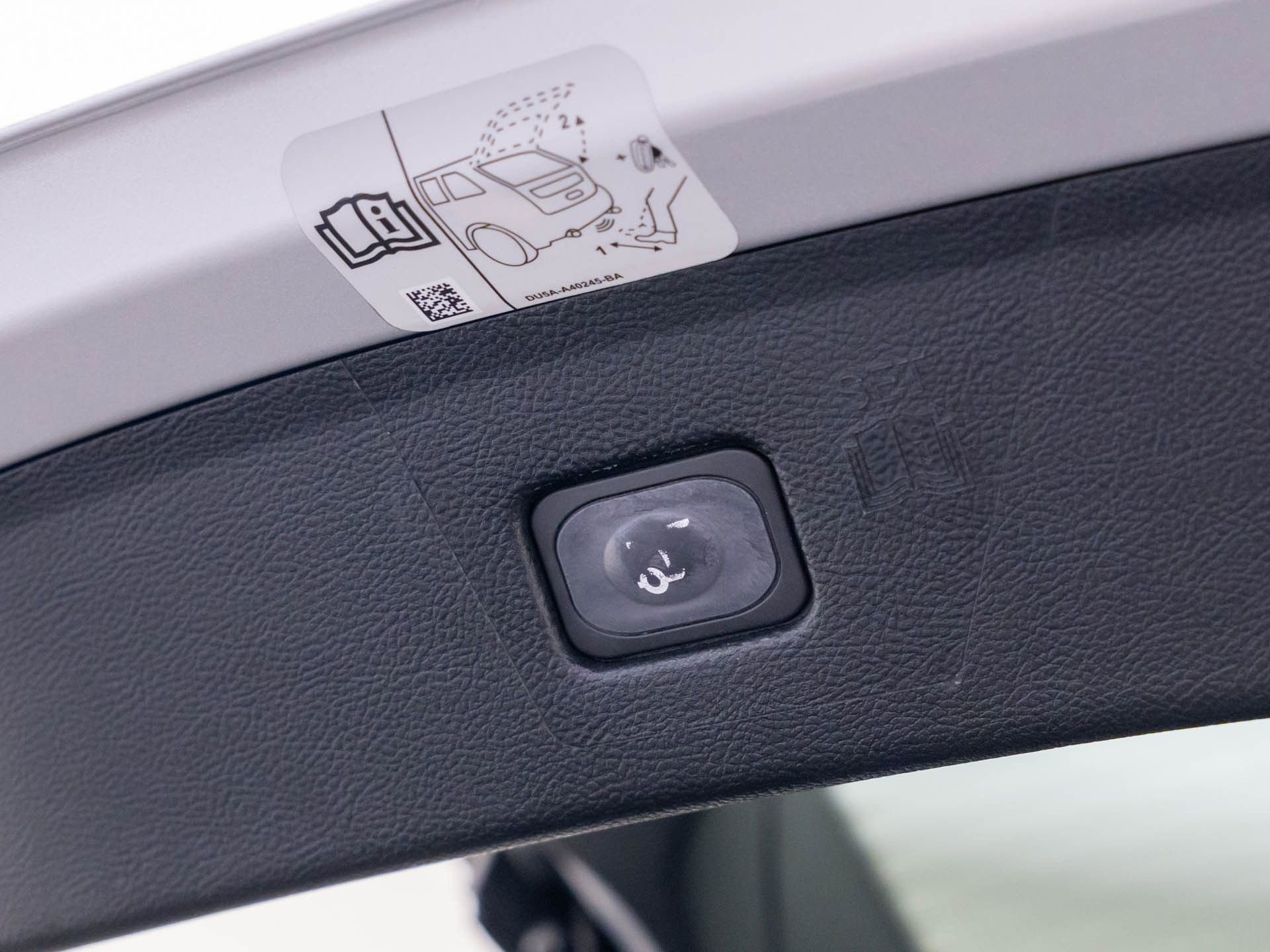 Used 2017 Ford Edge Titanium w/ Equipment Group 301A AWD/4WD image 33