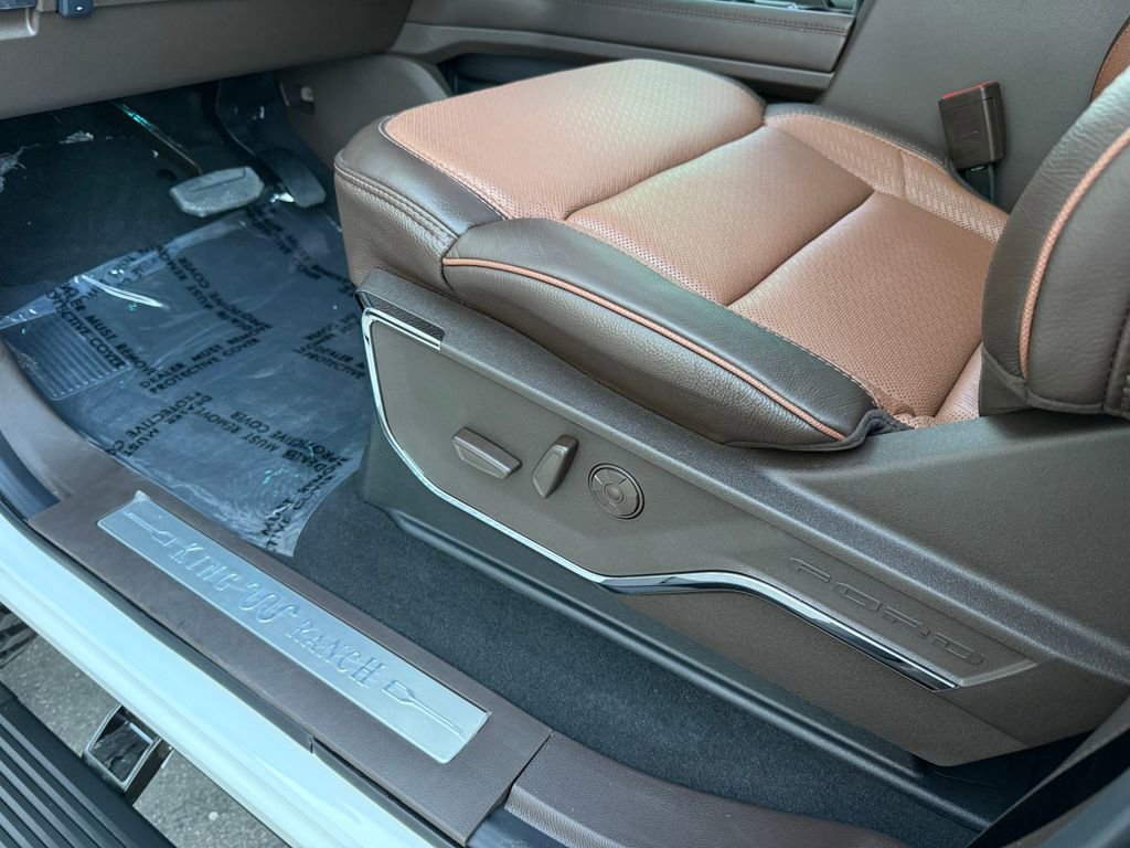 Used 2026 Ford F350 King Ranch w/ Chrome Package AWD/4WD image 36