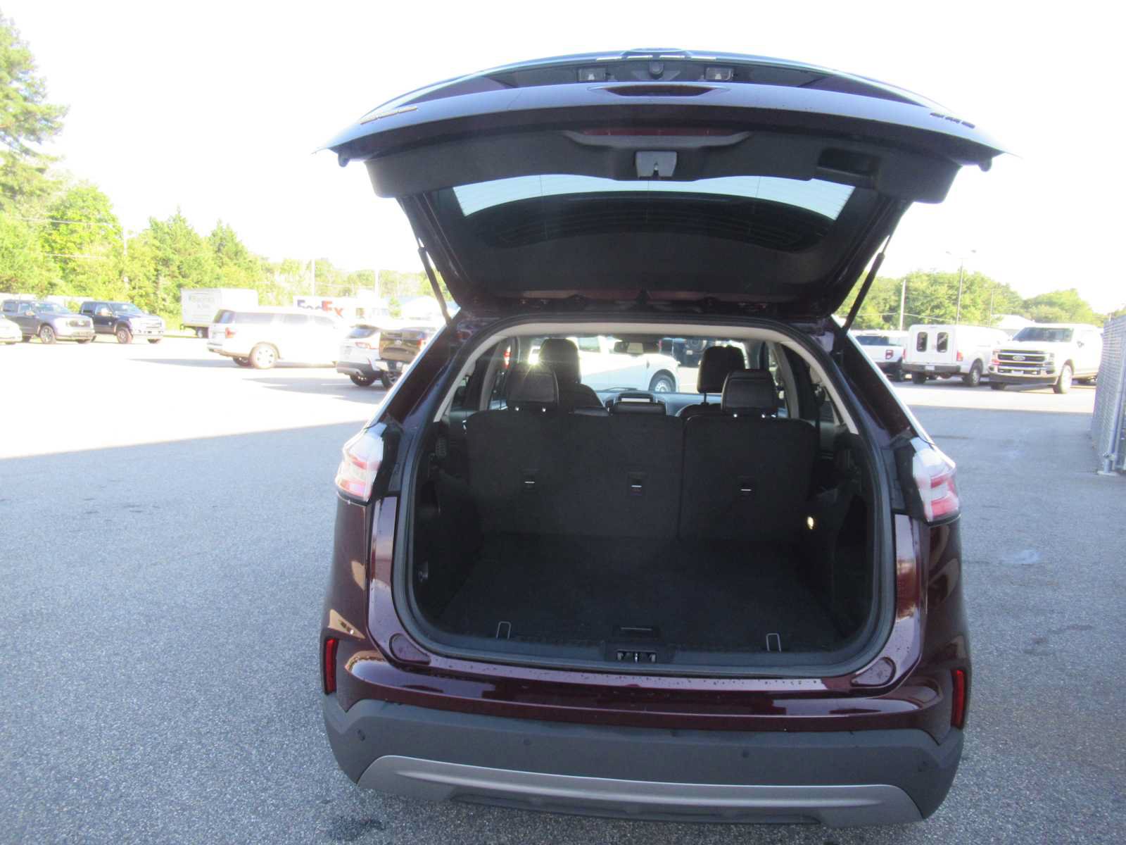 Used 2024 Ford Edge SEL AWD/4WD image 19