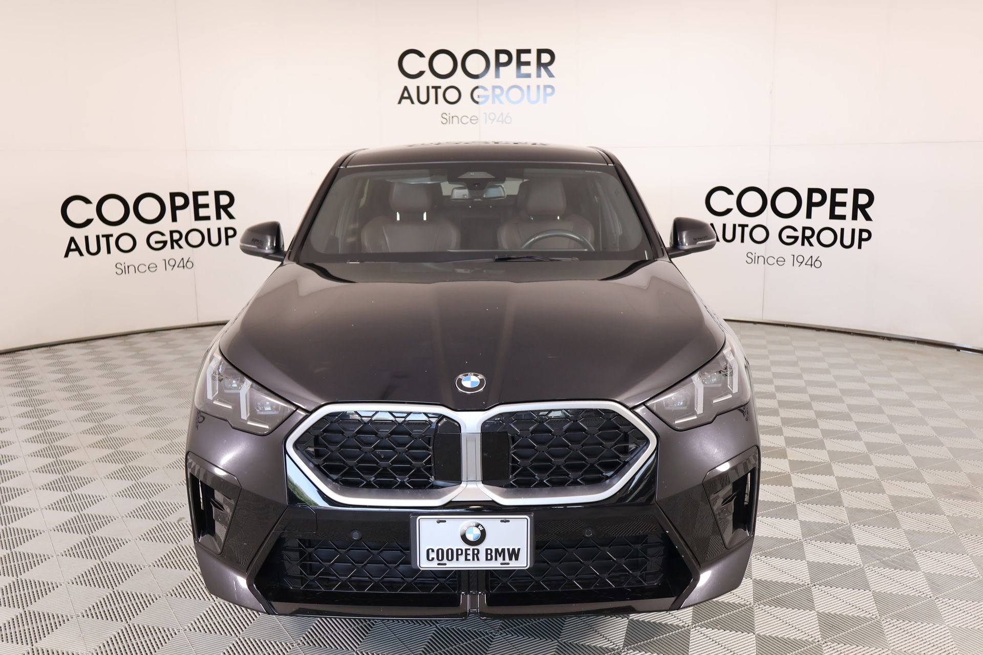 Used 2025 BMW X2 xDrive28i AWD/4WD image 9