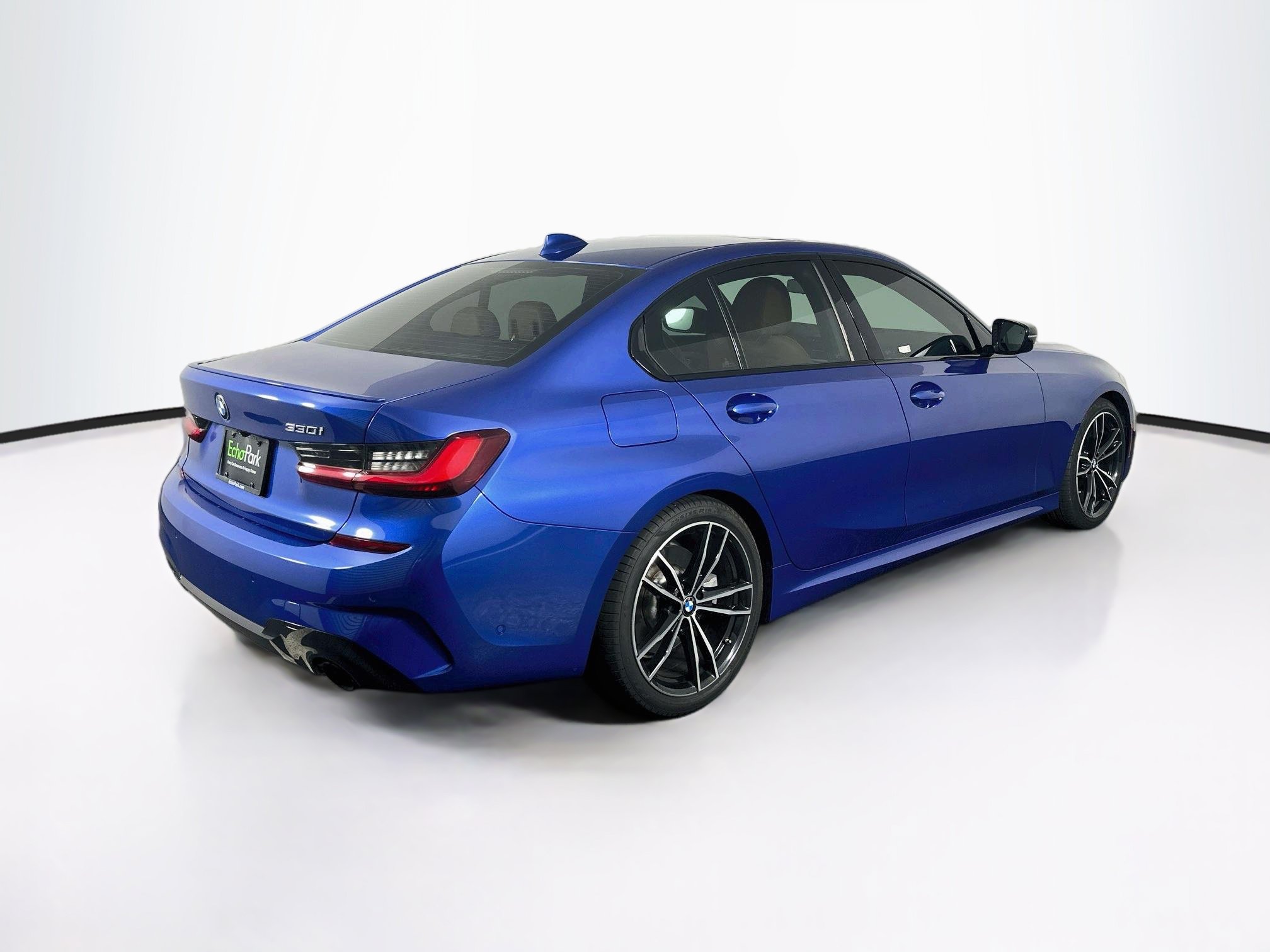 Used 2022 BMW 330i Sedan w/ M Sport Package RWD image 9