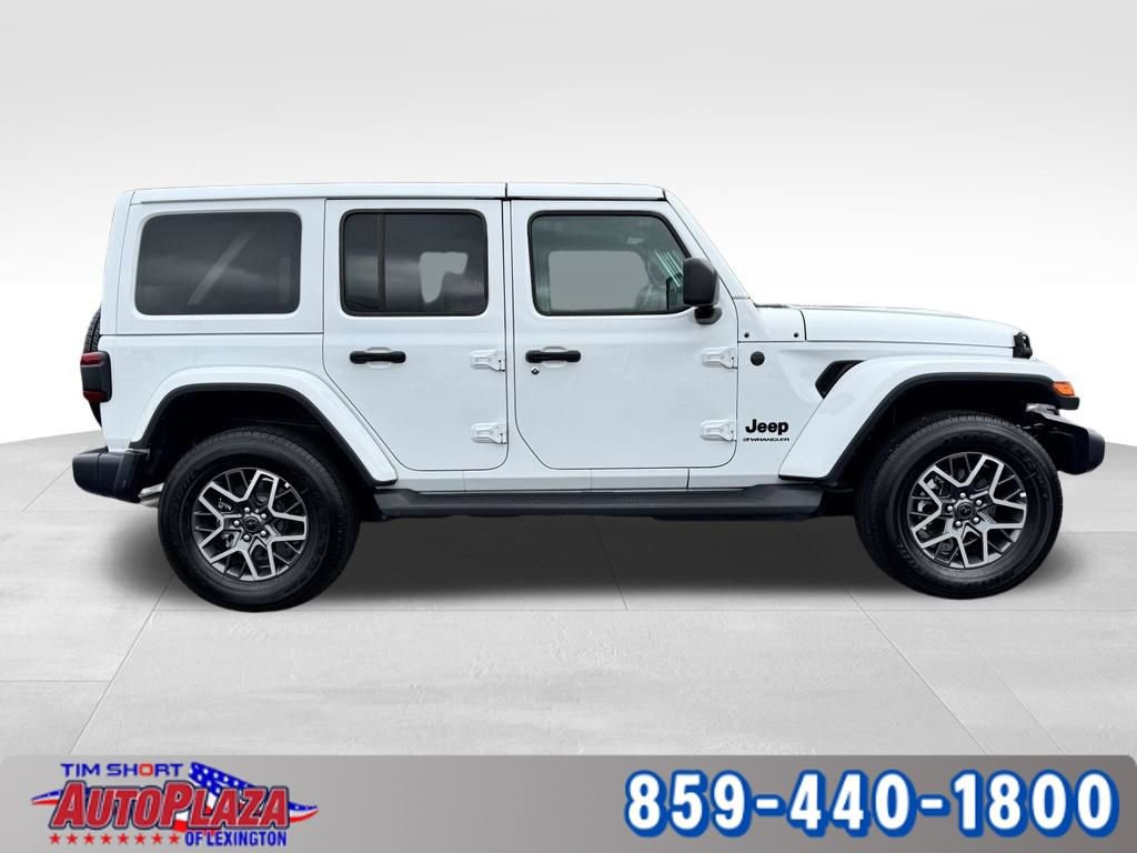 Used 2026 Jeep Wrangler Unlimited Sahara AWD/4WD image 9