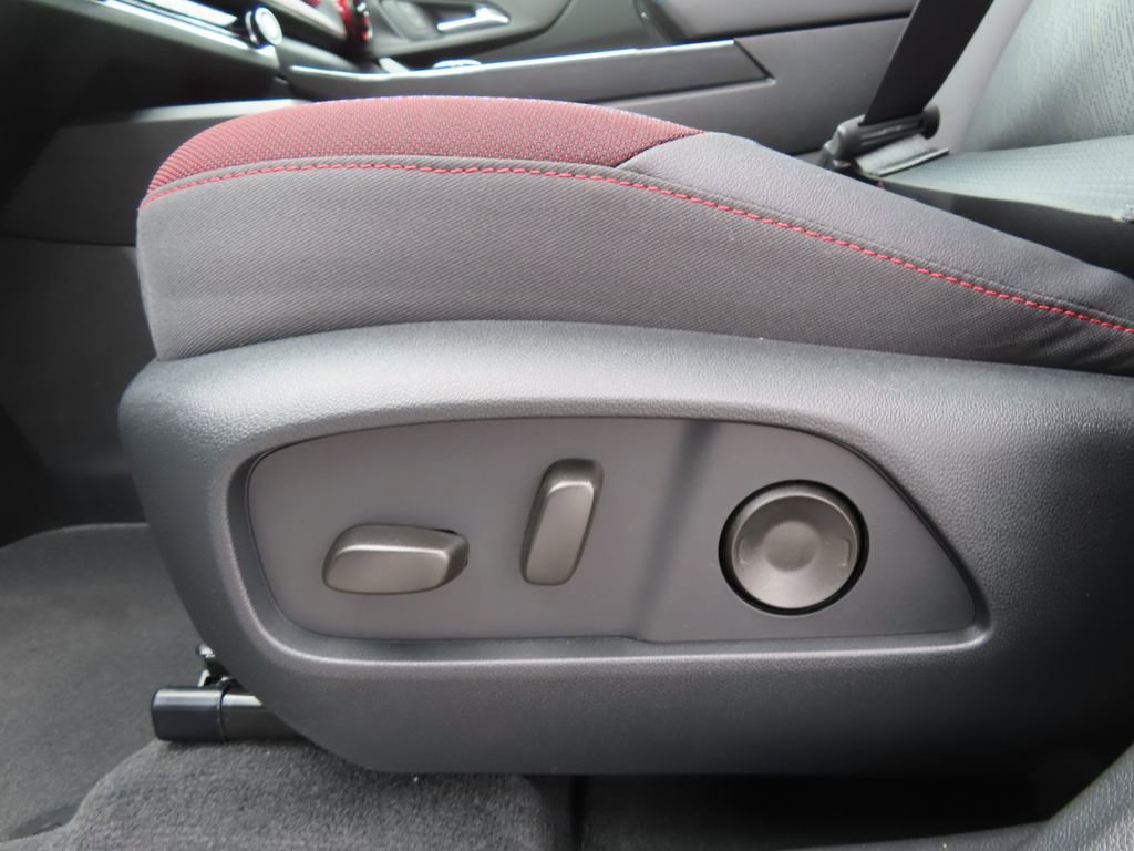 New 2026 Chevrolet Equinox RS image 10