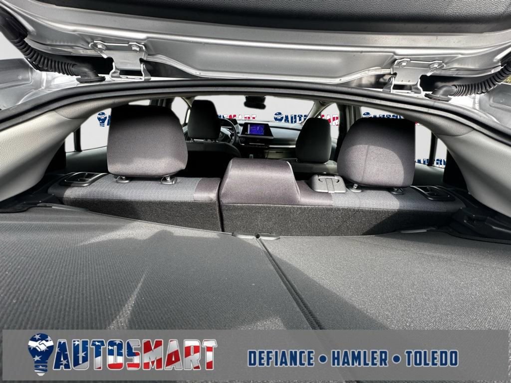 Used 2024 Toyota Prius LE image 12