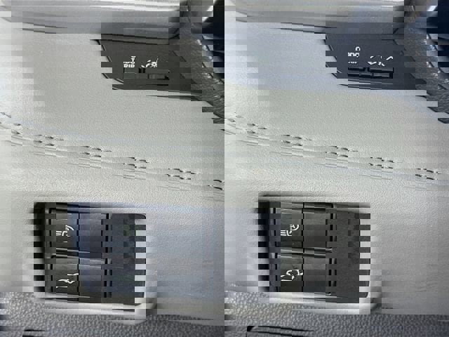 Used 2023 Toyota Highlander LE FWD image 10