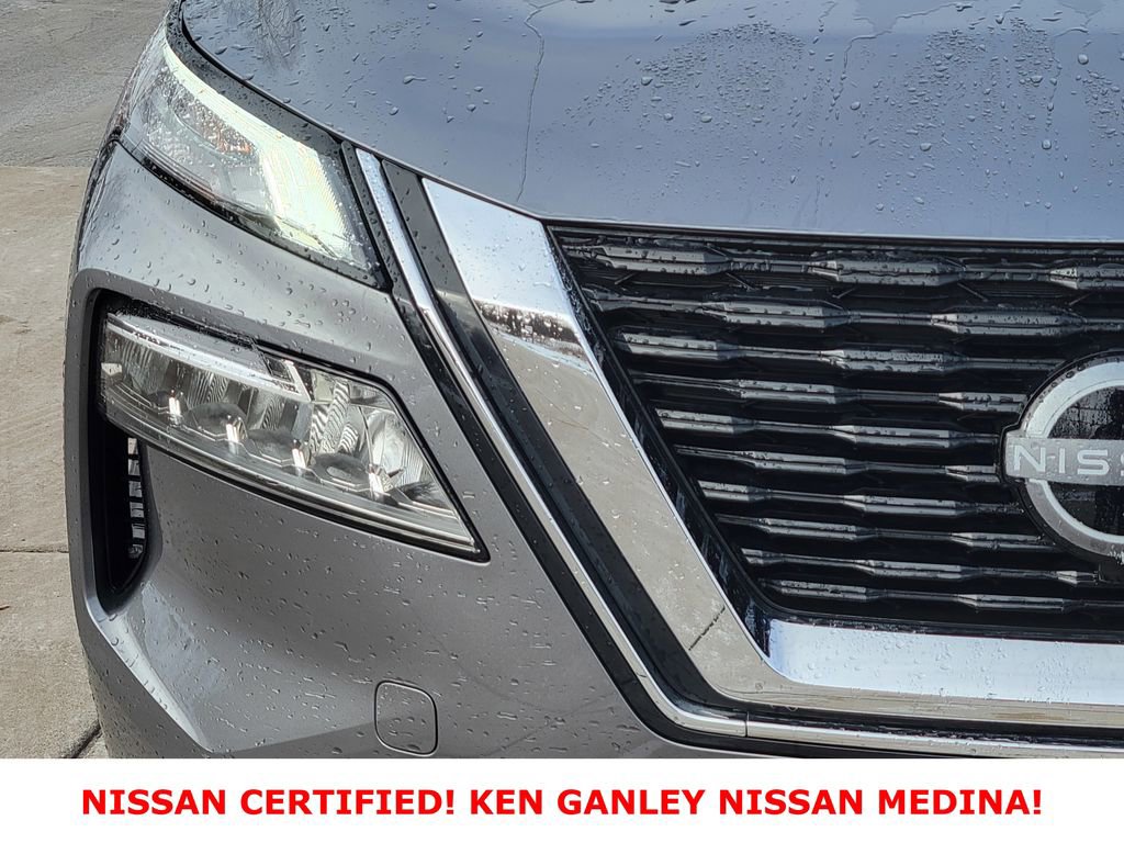 Certified 2023 Nissan Rogue SV image 9