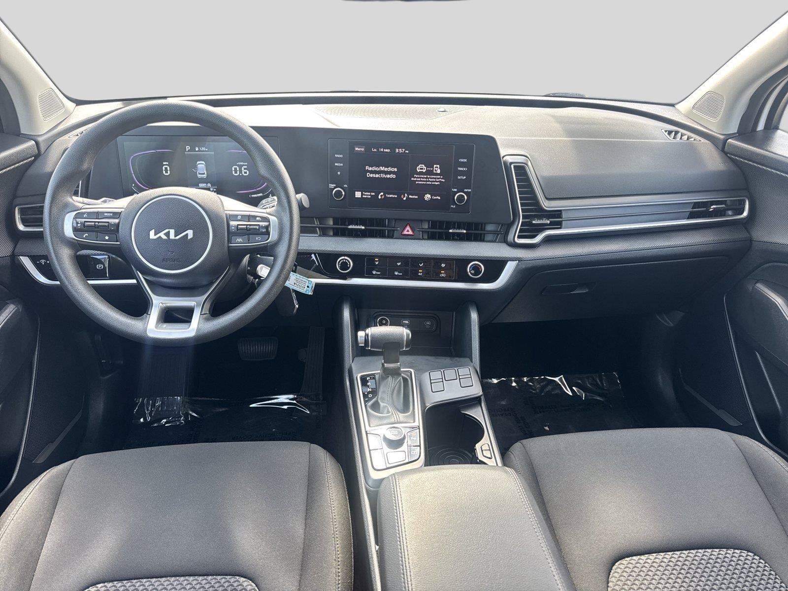 Used 2025 Kia Sportage LX FWD image 18