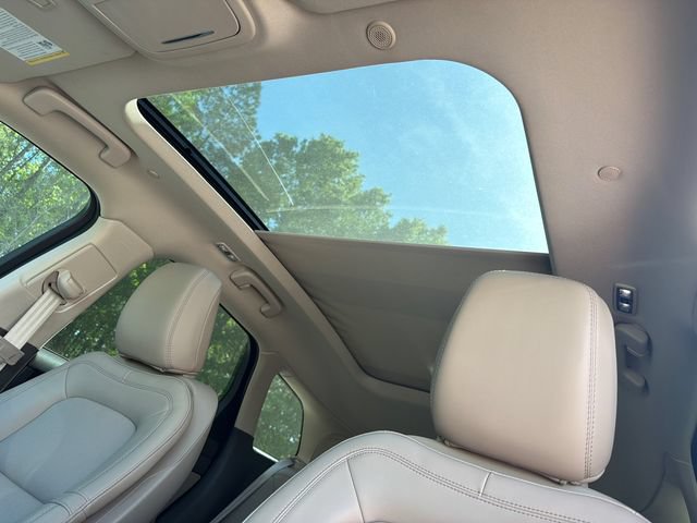 Used 2024 Lincoln Corsair Grand Touring AWD/4WD image 34
