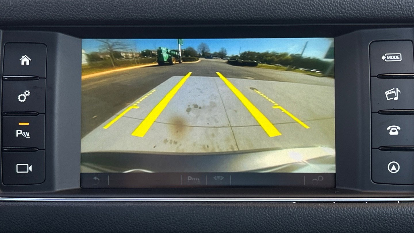 Used 2016 Jaguar XF R-Sport image 13