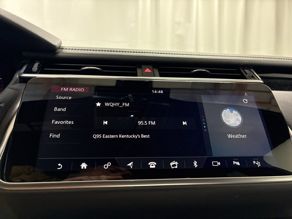 Used 2019 Land Rover Range Rover Velar R-Dynamic HSE image 18