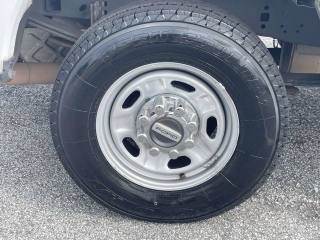 Used 2017 Ford F250 XL w/ Power Equipment Group RWD image 11