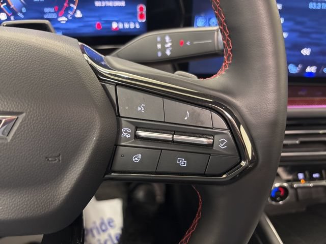 Used 2025 Chevrolet Traverse RS AWD/4WD image 35