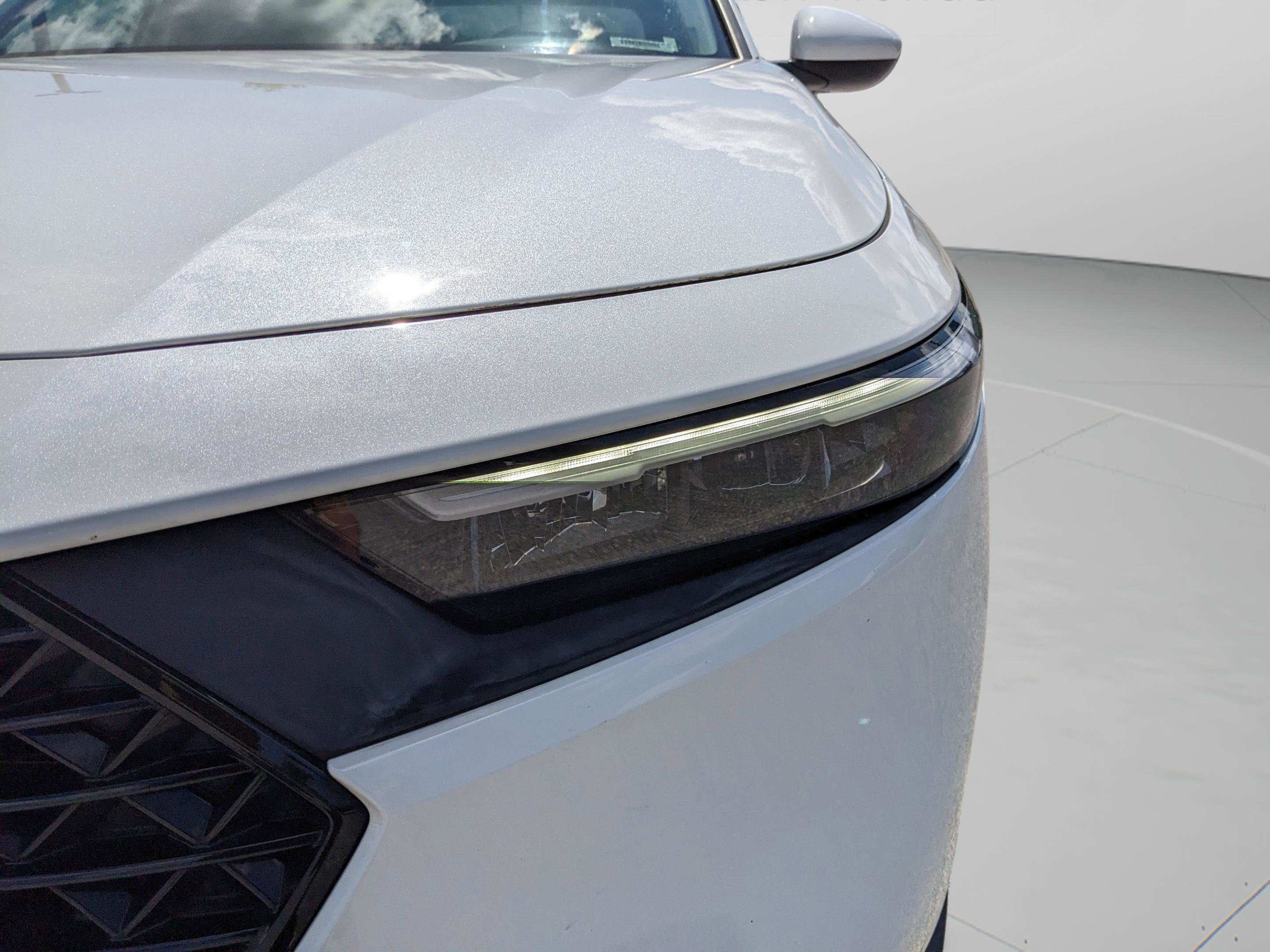 Used 2023 Honda Accord EX image 10
