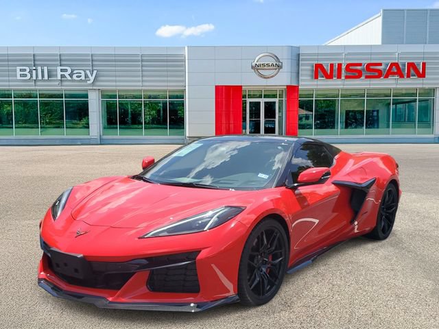Used 2023 Chevrolet Corvette Z06 w/ Stealth Interior Trim Package RWD image 2