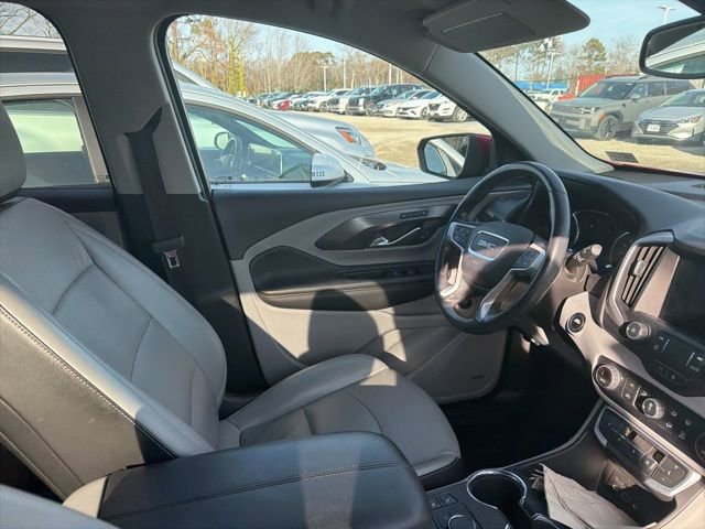 Used 2022 GMC Terrain SLT w/ Infotainment Package II image 12