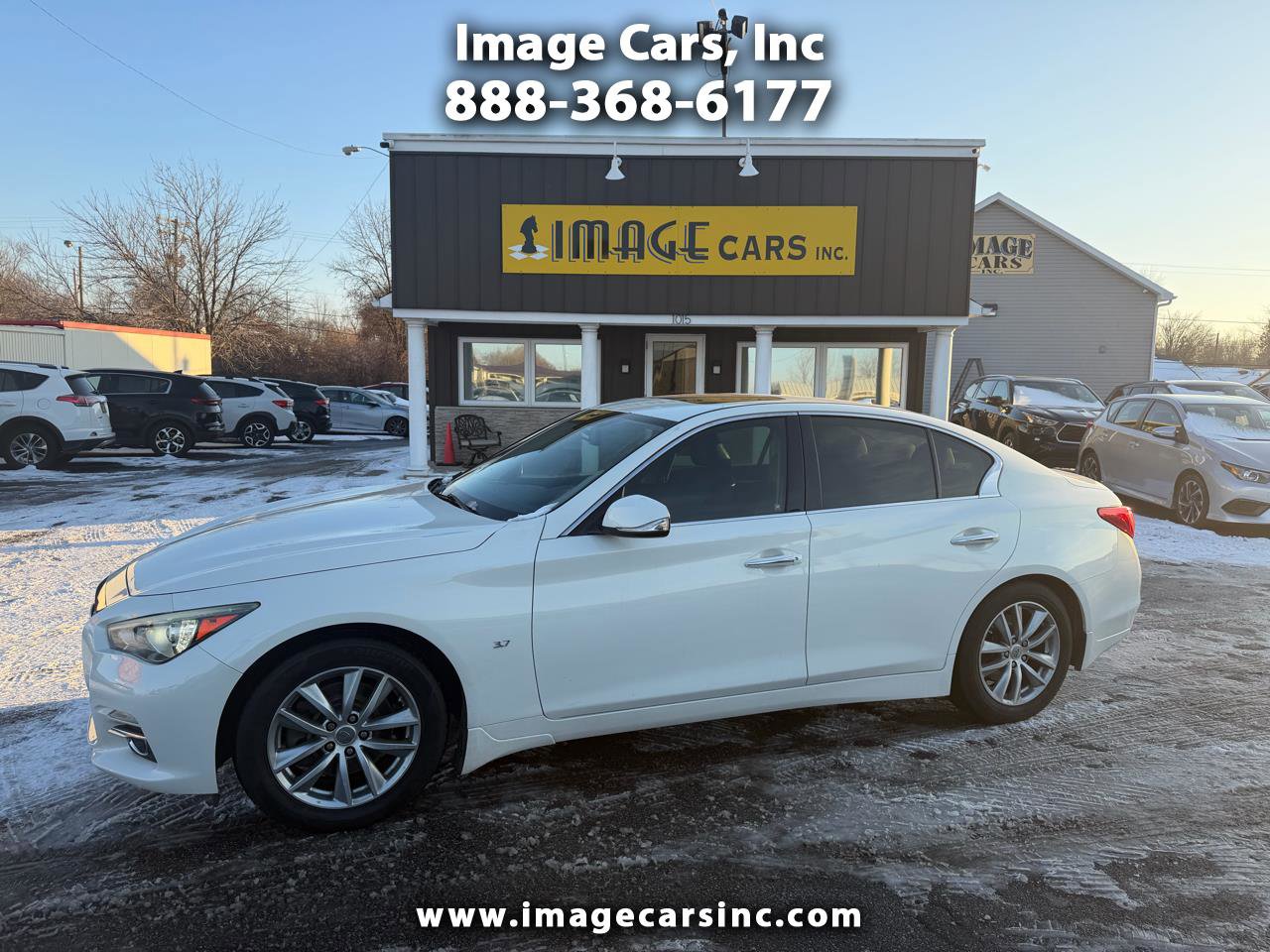 Used 2015 INFINITI Q50 Premium w/ Navigation Package image 1