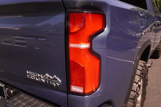 Used 2025 Chevrolet Silverado 2500 High Country AWD/4WD image 83