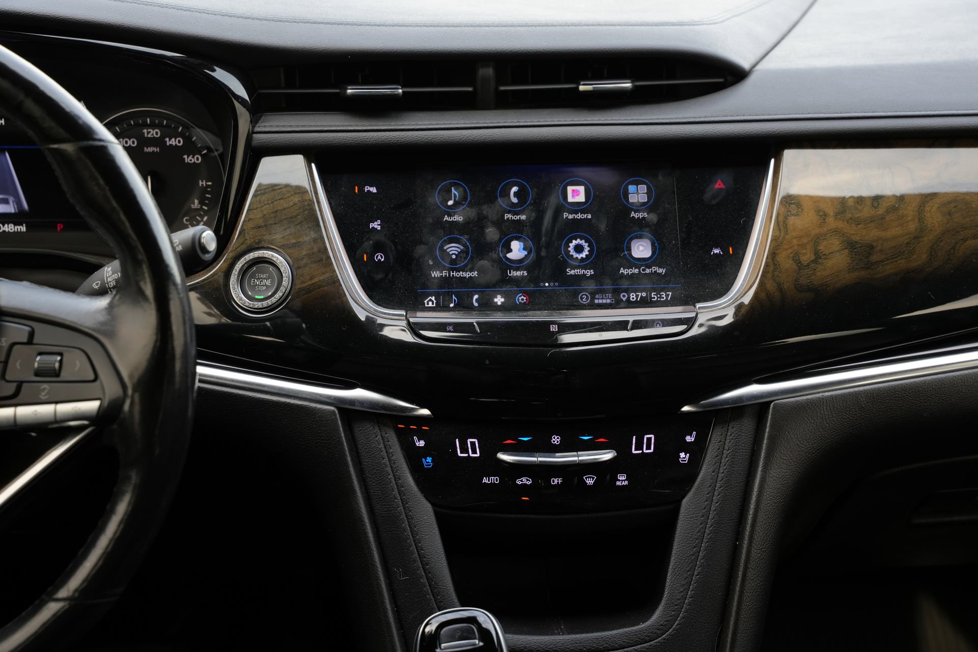 Used 2020 Cadillac XT6 Premium Luxury FWD image 12