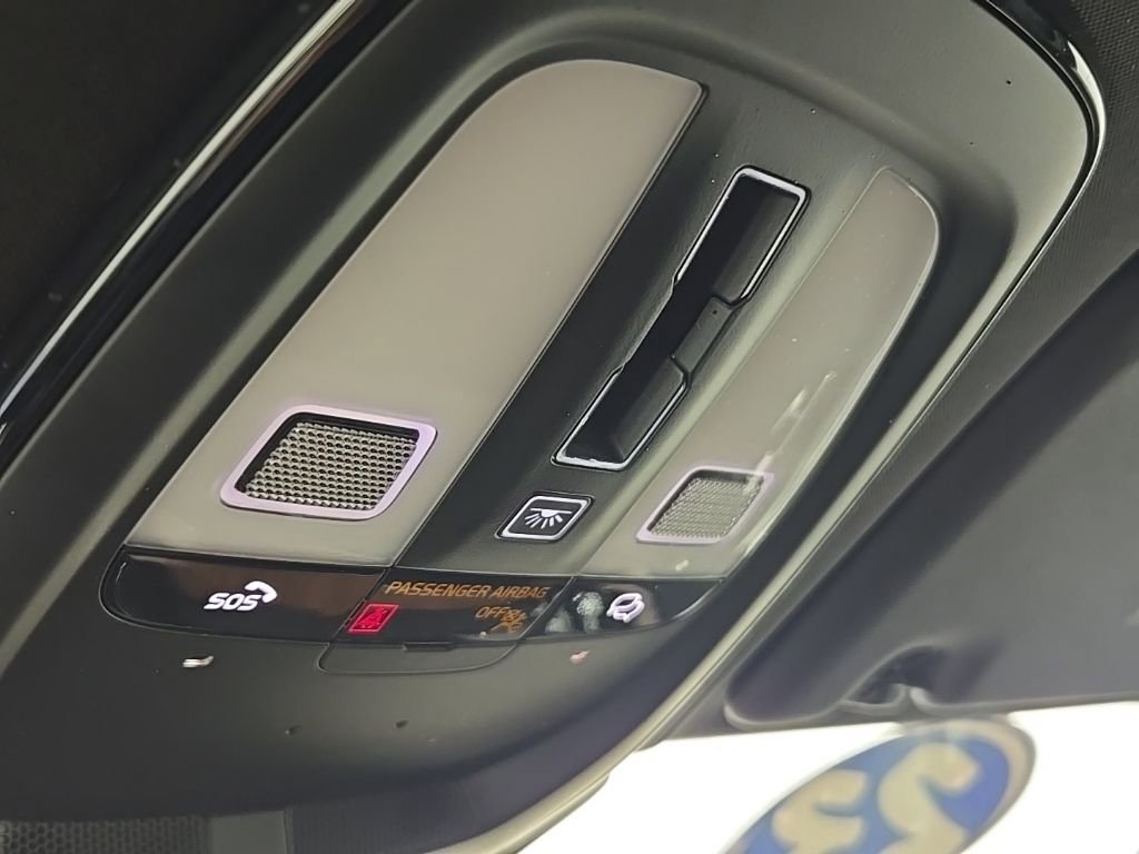 Certified 2023 Volvo XC60 B5 Plus w/ Climate Package image 28