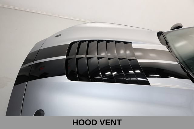 Used 2020 Ford Mustang Shelby GT500 w/ Carbon Fiber Track Pack RWD image 48