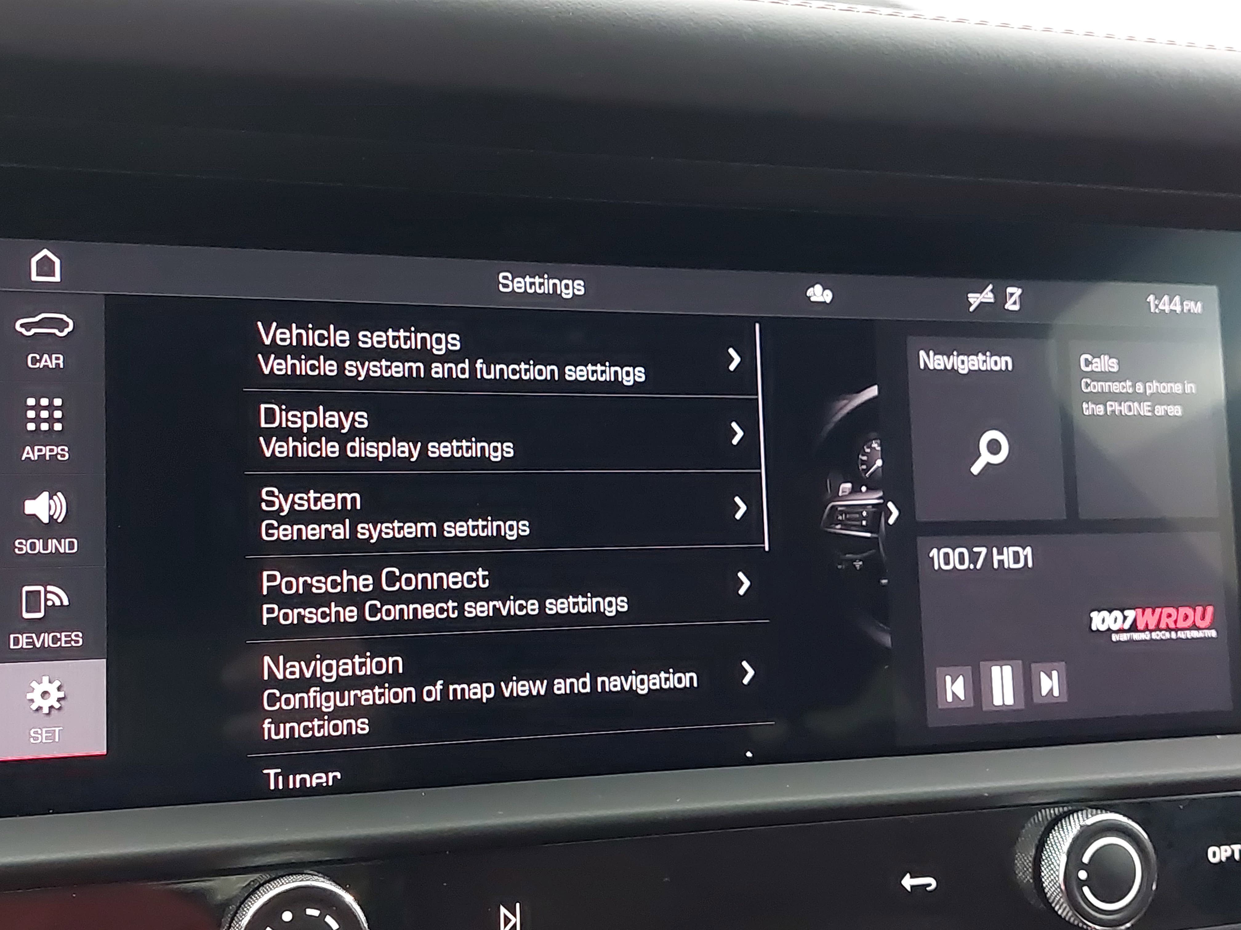Certified 2024 Porsche Macan Turbo AWD/4WD image 24