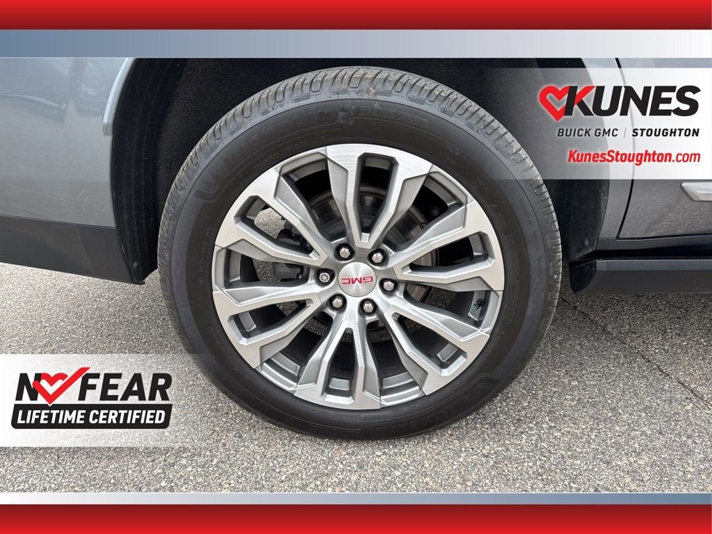 Used 2021 GMC Yukon Denali w/ Denali Premium Package image 14