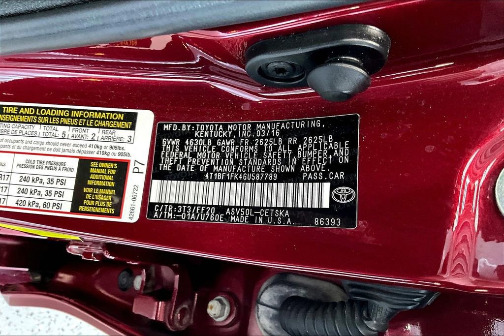 Used 2016 Toyota Camry SE FWD image 18