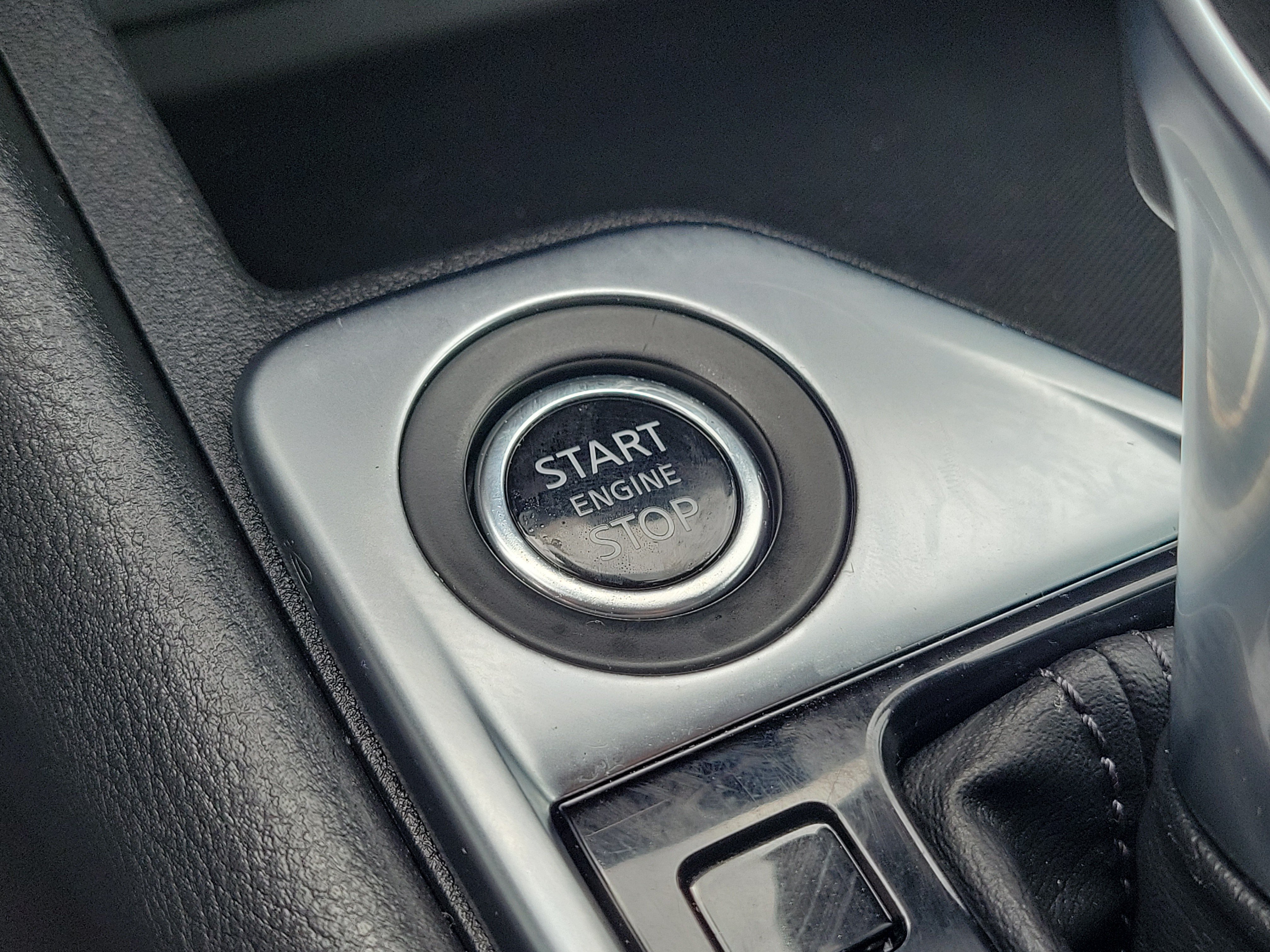 Used 2024 Nissan Sentra SV FWD image 29