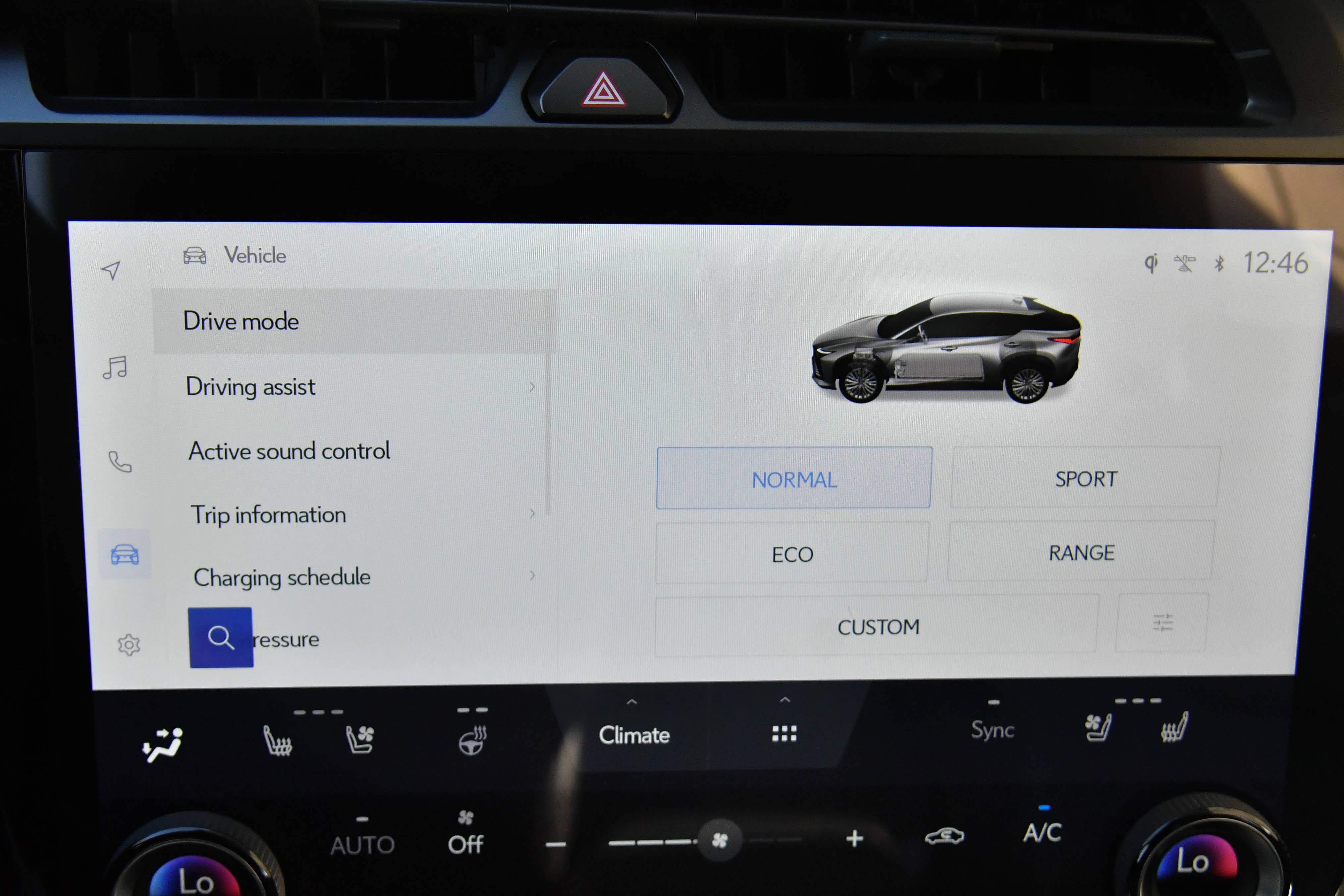 Used 2024 Lexus RZ 300e Premium image 23