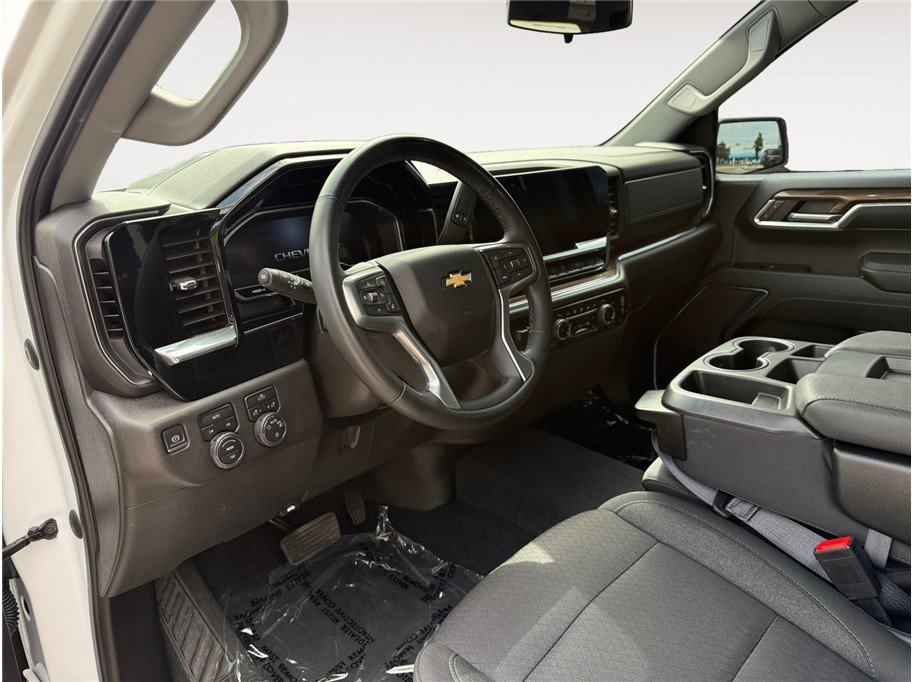 Used 2023 Chevrolet Silverado 1500 LT AWD/4WD image 10