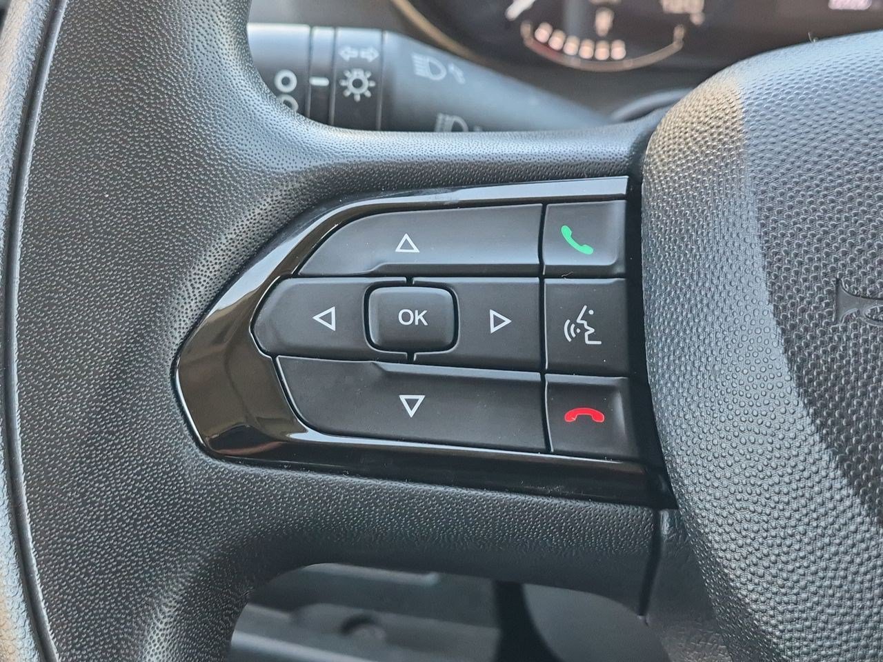 Used 2024 RAM ProMaster 2500 FWD image 11