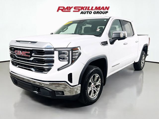 Used 2025 GMC Sierra 1500 SLT AWD/4WD image 3