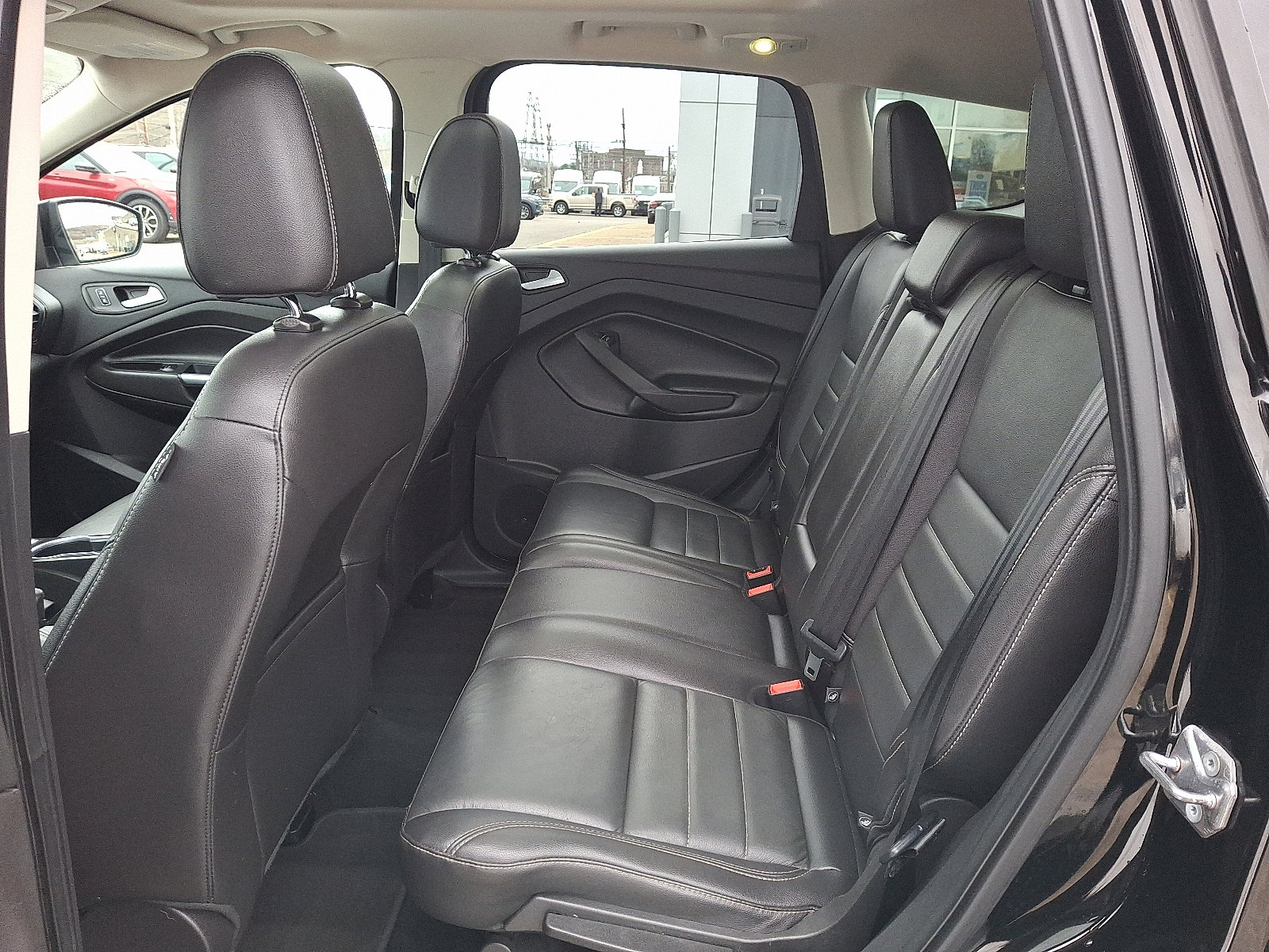 Used 2016 Ford Escape Titanium image 10