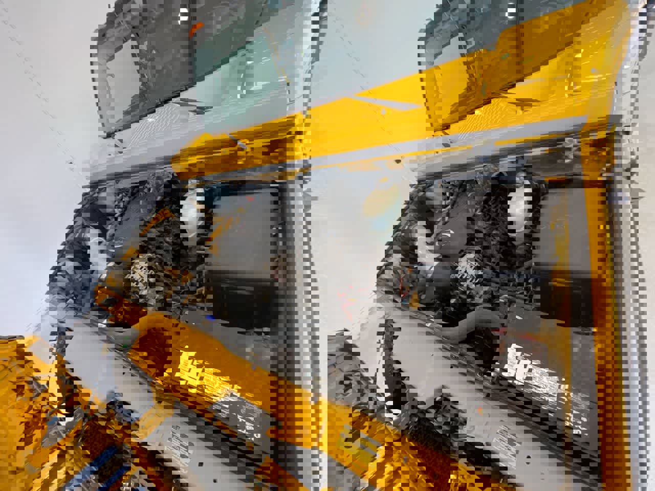 Used 2003 HUMMER H2 w/ Preferred Equipment Group image 25