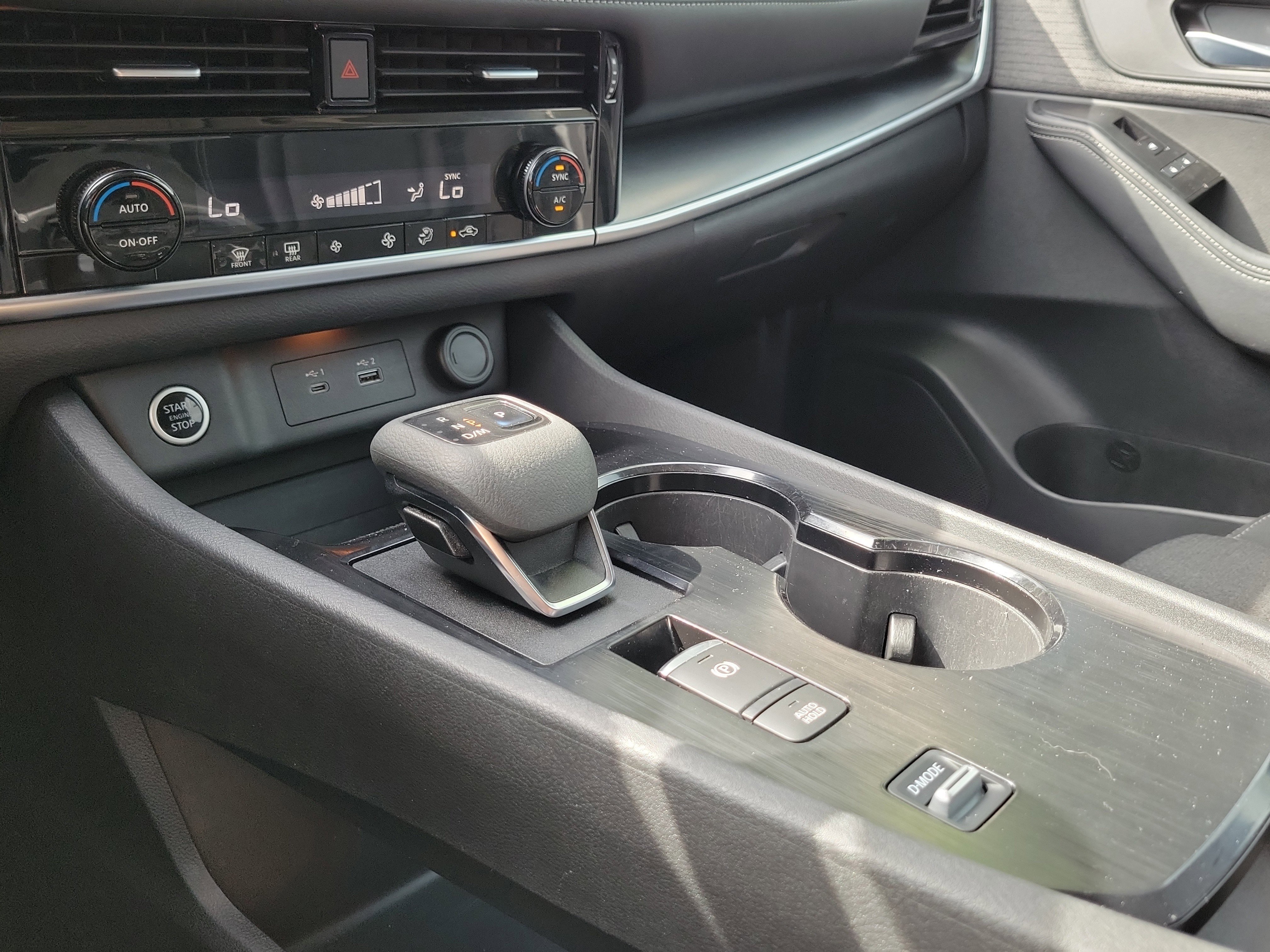 Certified 2021 Nissan Rogue SV FWD image 27
