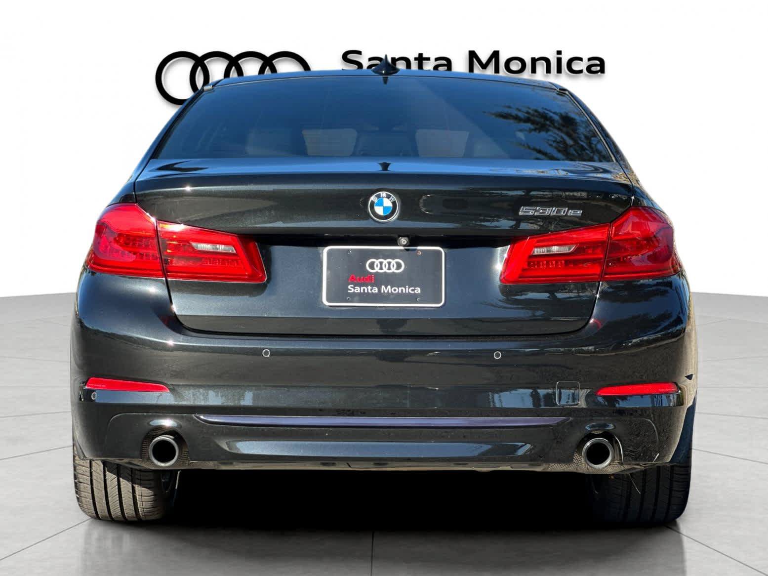 Used 2019 BMW 530e w/ Convenience Package RWD image 7