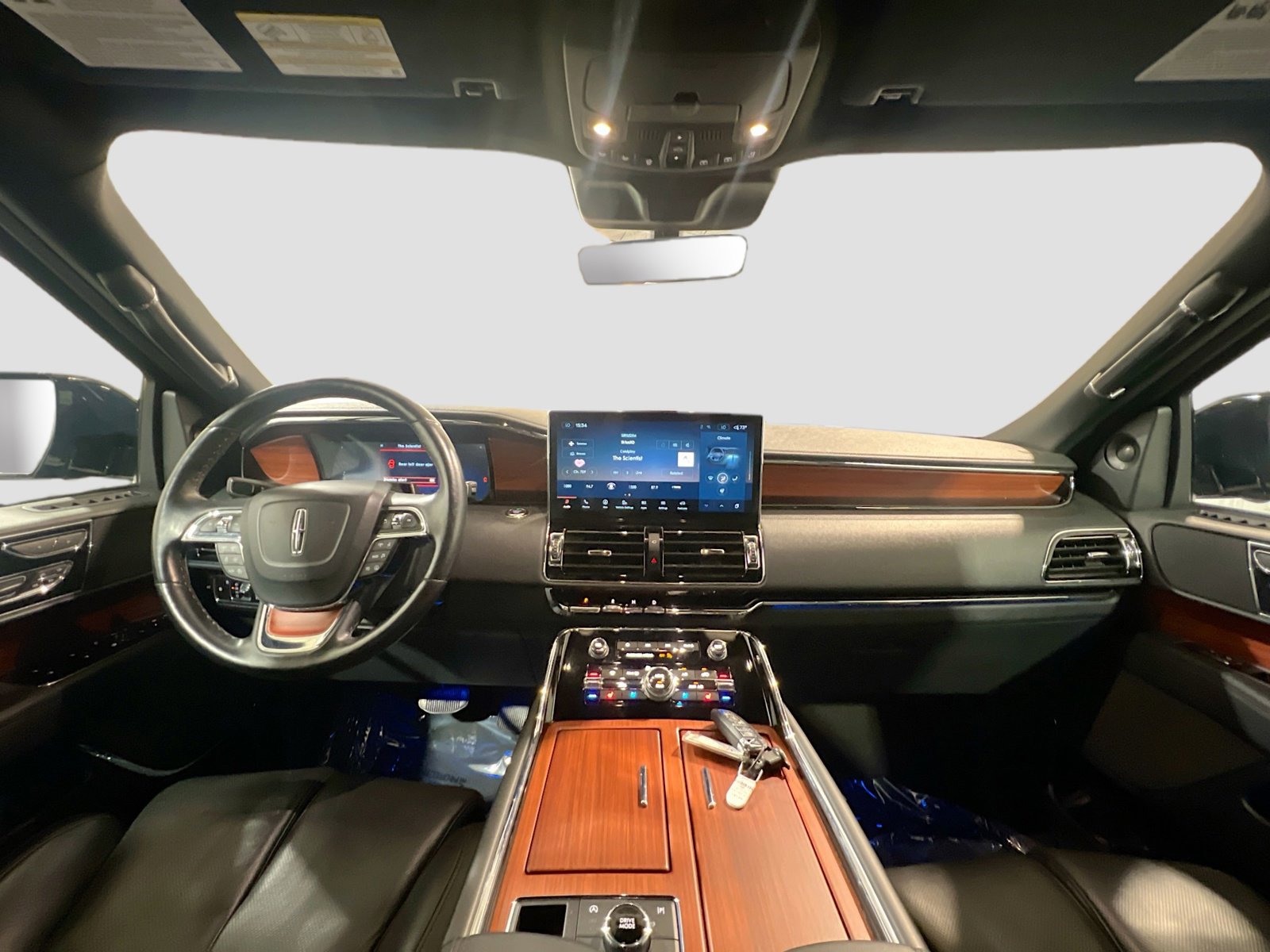 Used 2024 Lincoln Navigator Reserve image 18