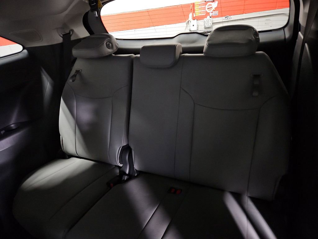 New 2026 Toyota Sienna XLE image 23