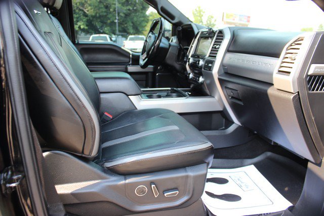 Used 2018 Ford F250 Platinum w/ FX4 Off-Road Package AWD/4WD image 17
