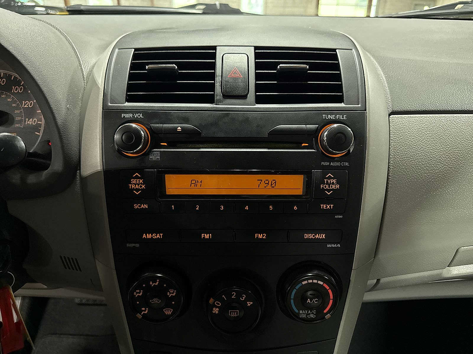 Used 2010 Toyota Corolla LE w/ All Weather Guard Pkg FWD image 20