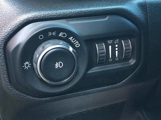 Used 2021 Jeep Wrangler Sport w/ LED Headlamp & Fog Lamp Group image 12