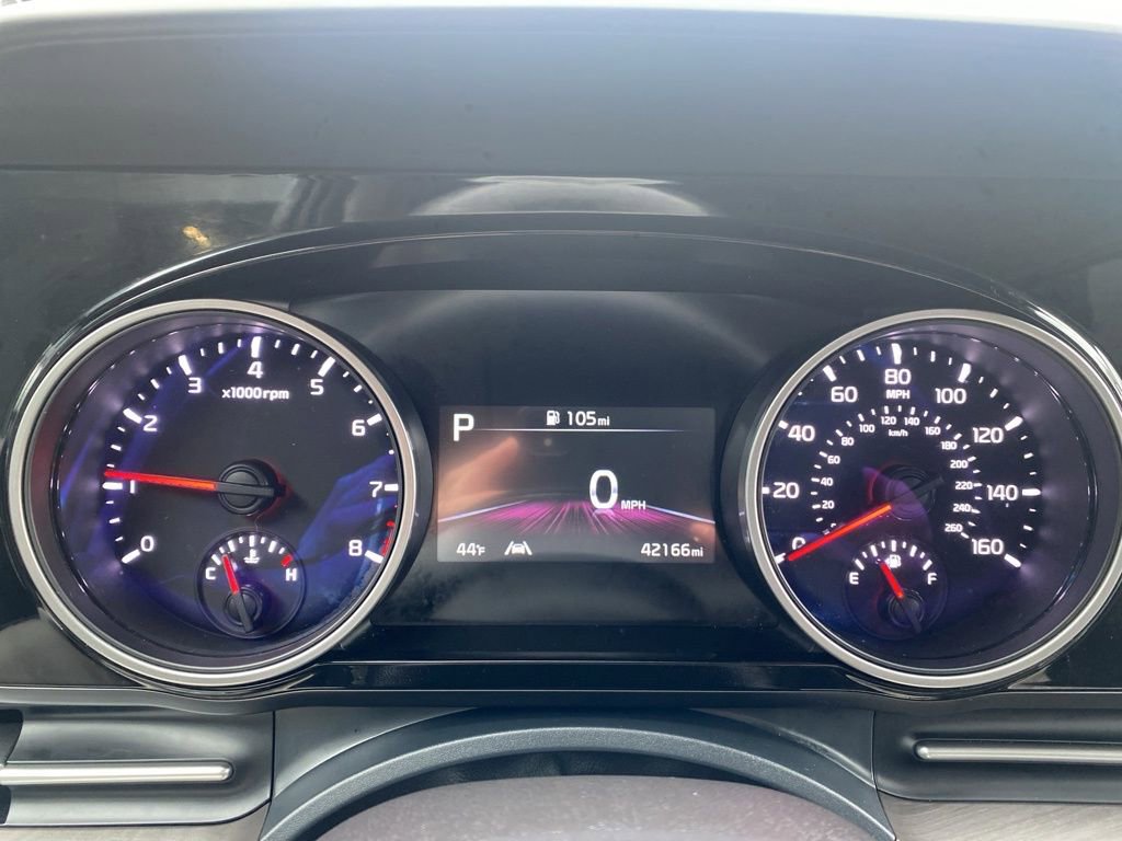 Certified 2023 Kia Carnival EX image 8