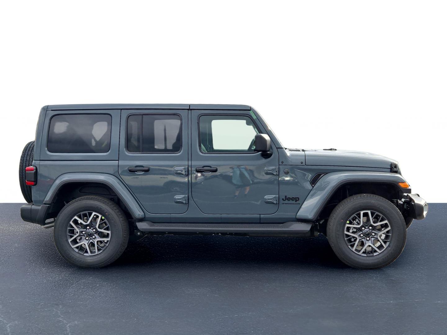 New 2026 Jeep Wrangler Unlimited Sahara AWD/4WD image 6