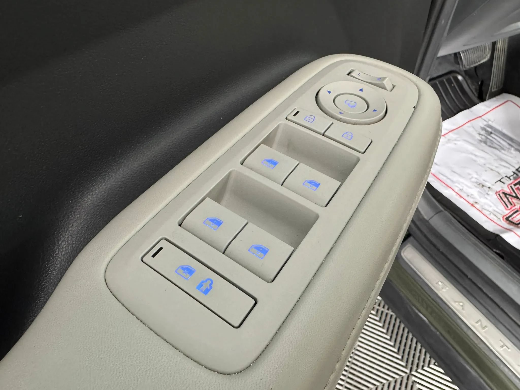Used 2024 Hyundai Santa Fe Calligraphy AWD/4WD image 44