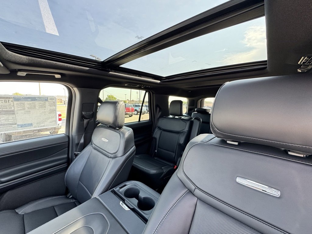 New 2025 Ford Expedition Platinum image 22