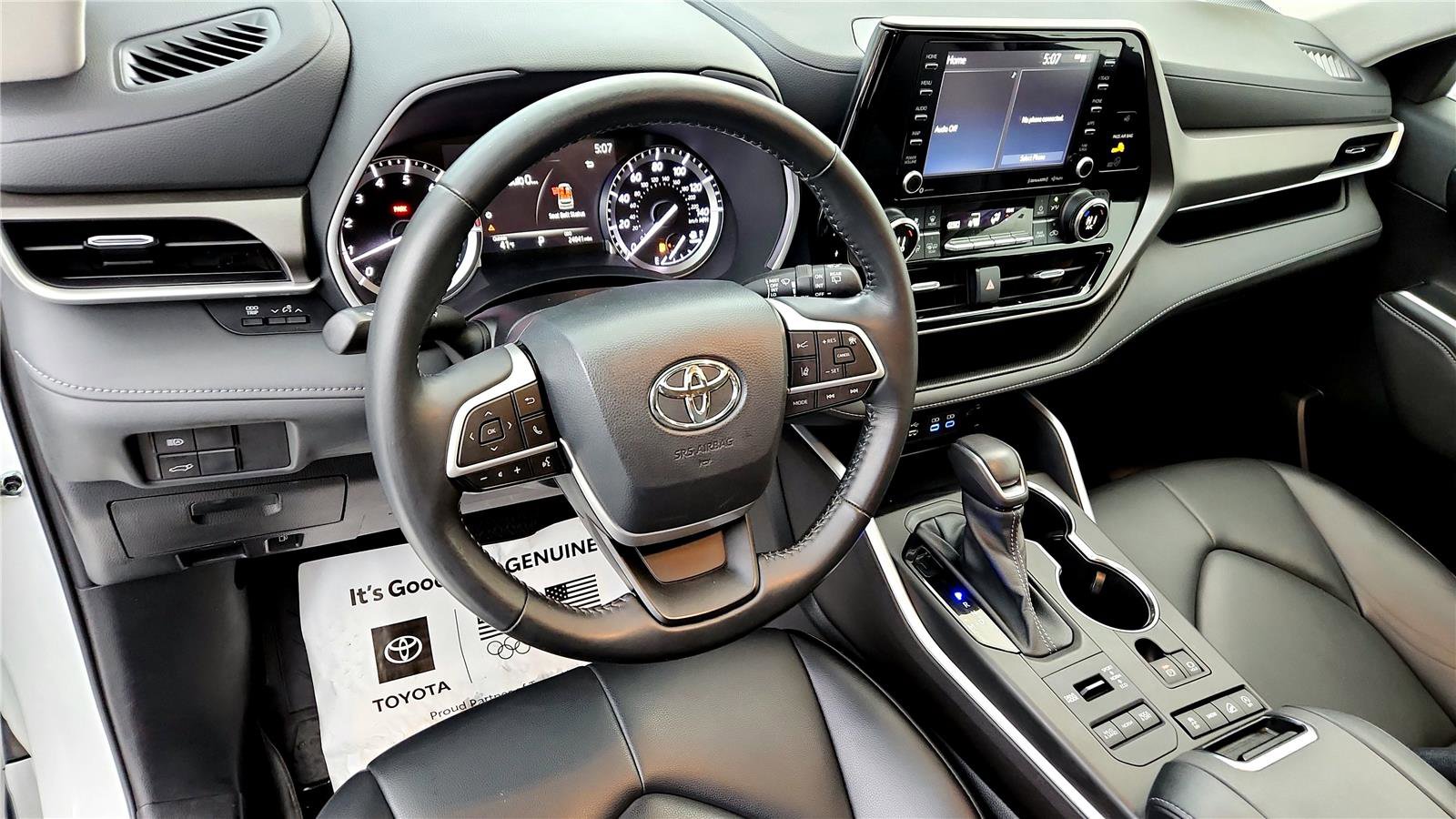 Certified 2022 Toyota Highlander XLE image 34
