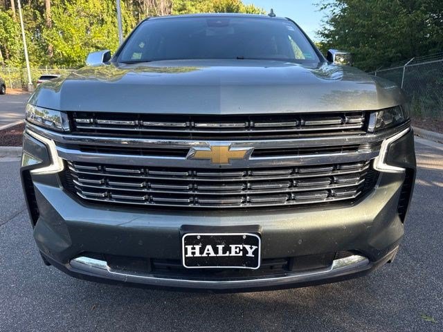 Used 2023 Chevrolet Suburban Premier AWD/4WD image 2